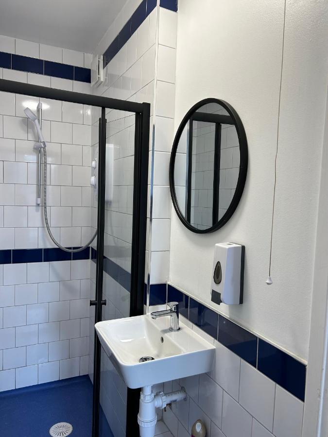 Cricketers Hostel Londyn Zewnętrze zdjęcie